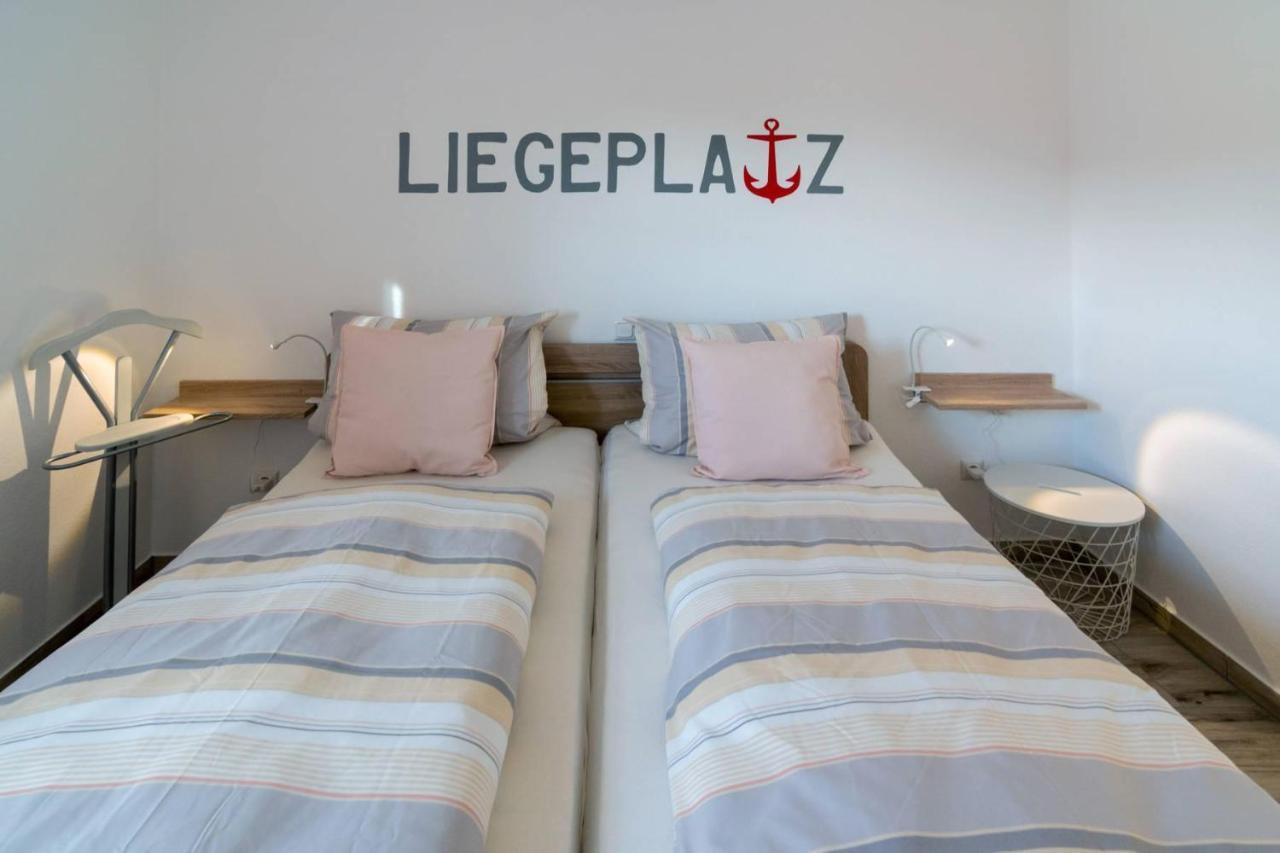 Ferienwohnung Liegeplatz Dornumersiel Kültér fotó